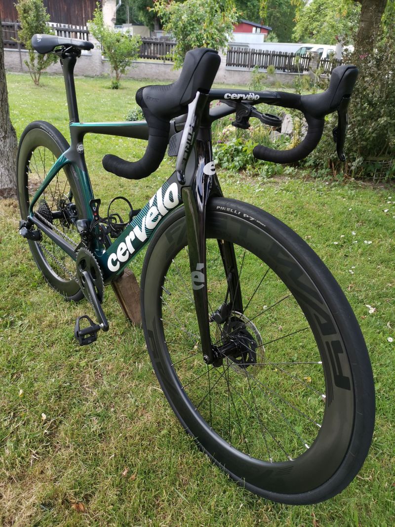 Prodám silniční závodní kolo CERVÉLO S5