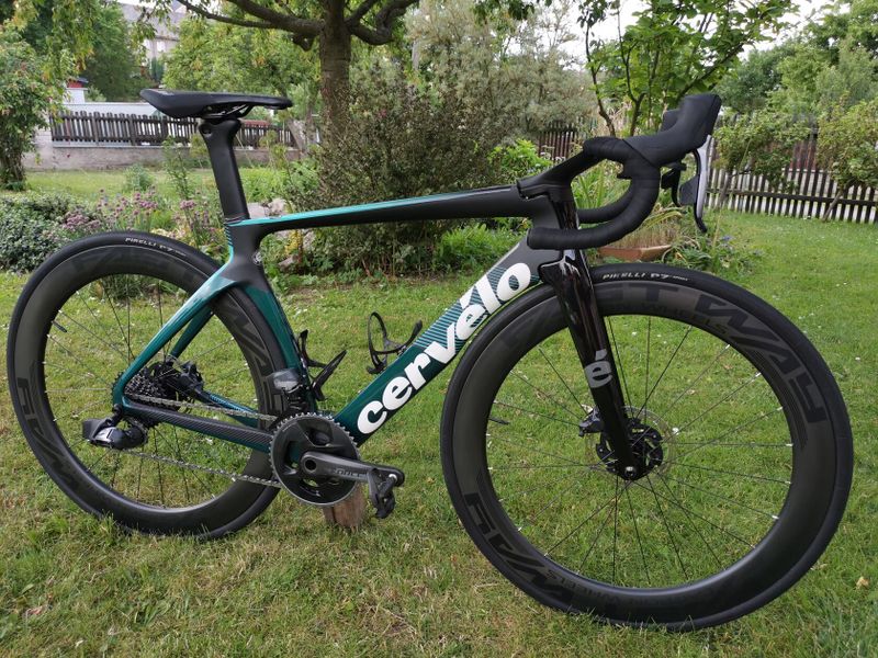 Prodám silniční závodní kolo CERVÉLO S5