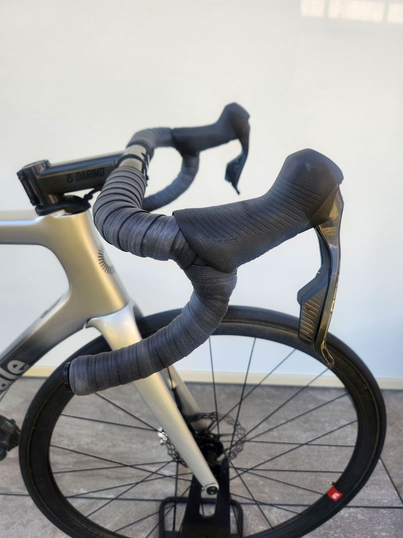 Cannondale Super Six Evo, hy mod, Sram Red AXS, super lehké