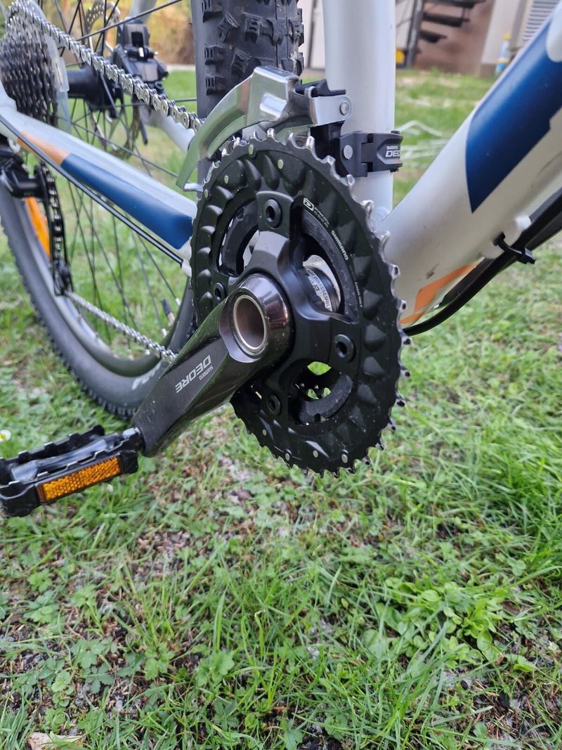 prodám dámské horské kolo SCOTT contessa scale 20W bílo/modré