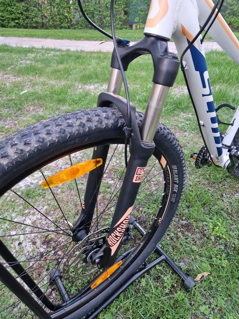 prodám dámské horské kolo SCOTT contessa scale 20W bílo/modré