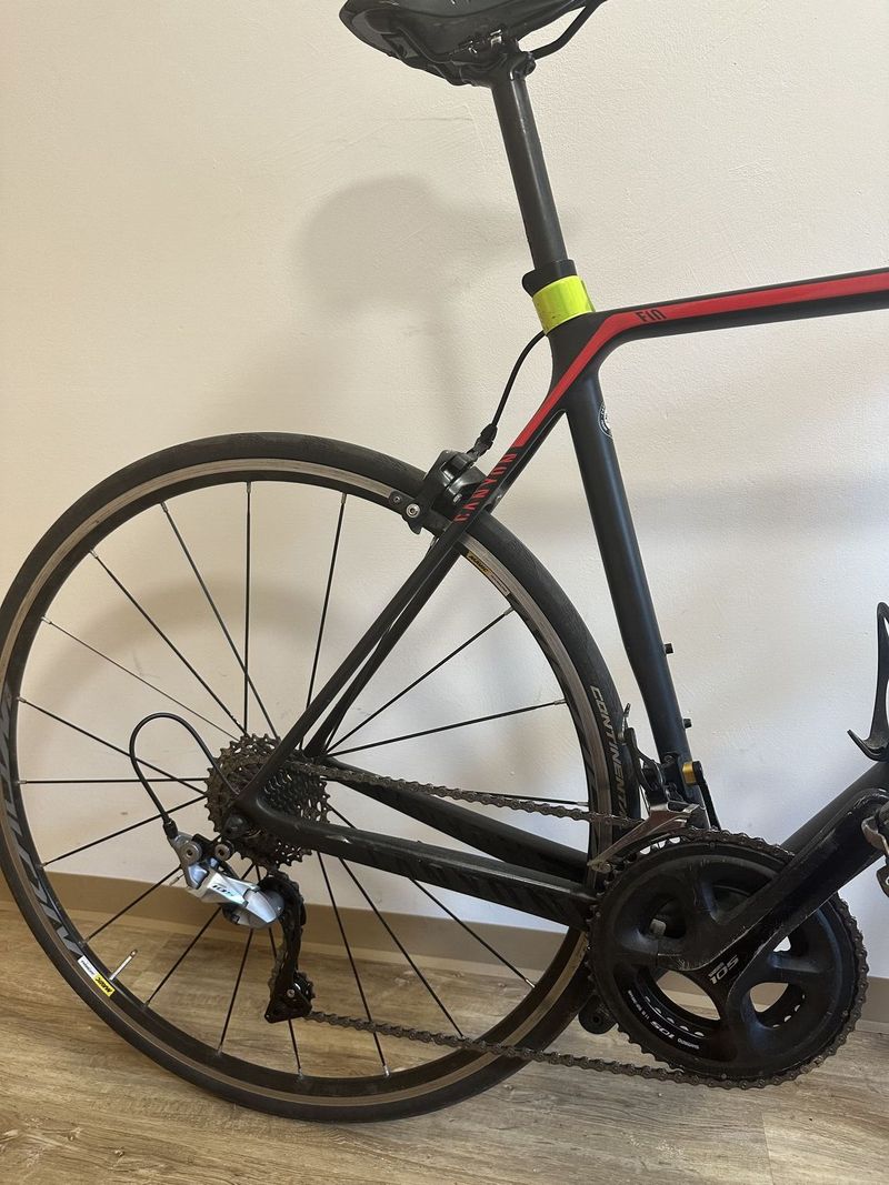 Canyon Ultimate CF SL 7 