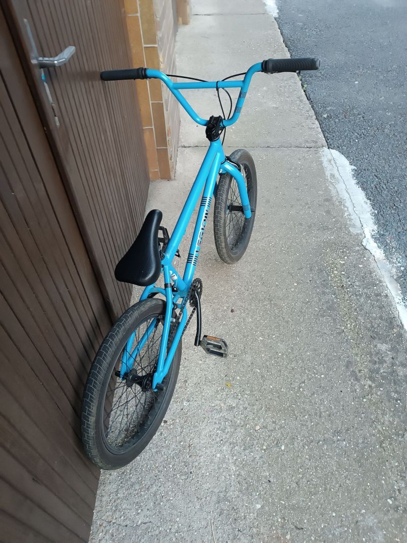 Prodám kolo bmx Mongoose Legion