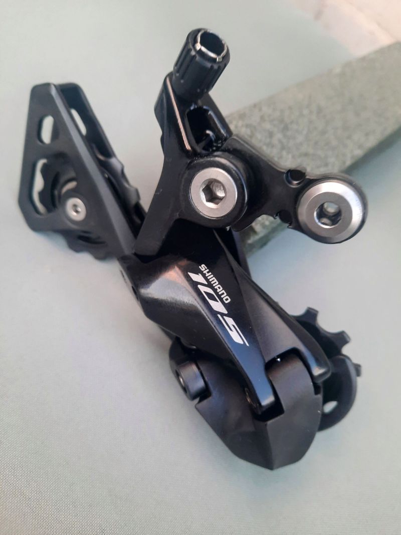 Prehazovačka Shimano 105, 11sp, R7000 