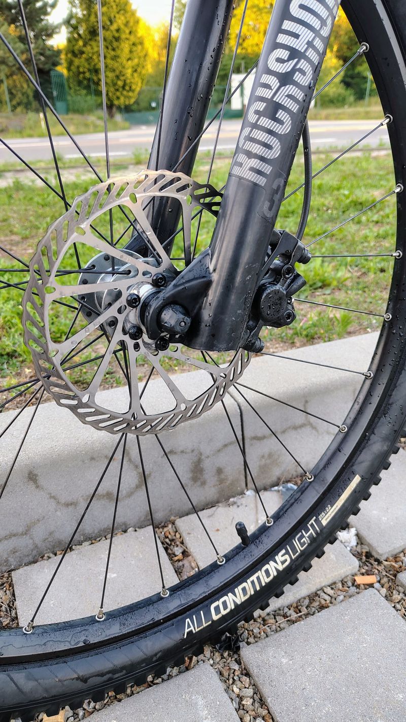 Rockrider ST900s číst celé!!!