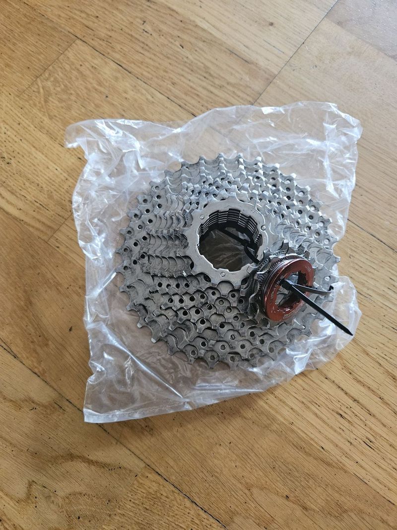 Prodám 12x2 hydraulický groupset