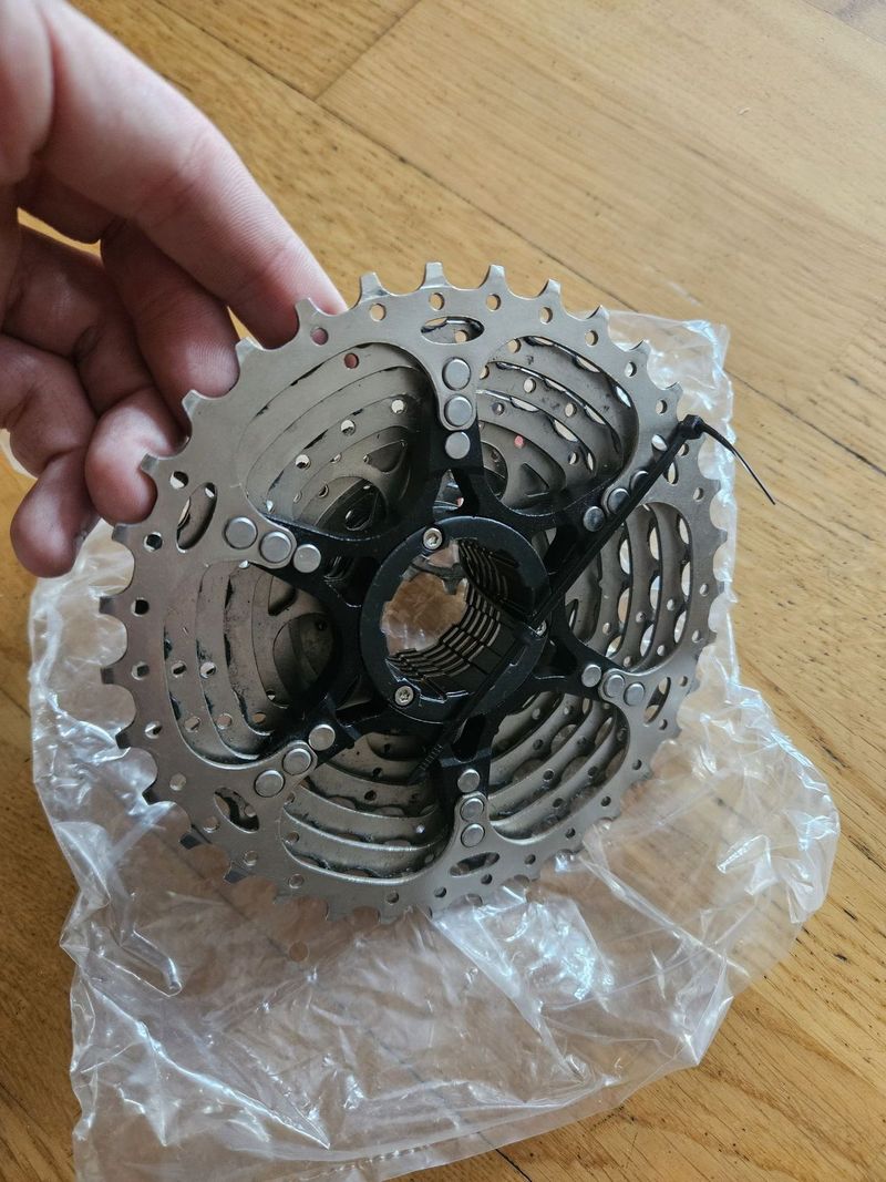 Prodám 12x2 hydraulický groupset