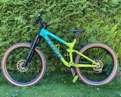Prodam Trek Slash 9.8. XG - full carbon