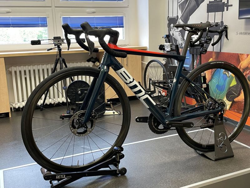 BMC Teammachine SLR01, Ultegra Di2 12 speed – velikost 51, 54 TOP stav!