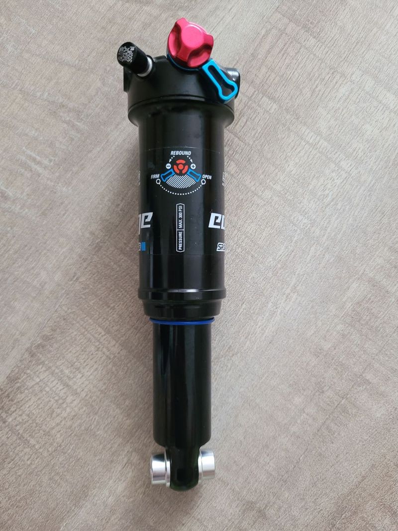 Tlumič SR SUNTOUR Edge LO-R Trunion - 185/55mm