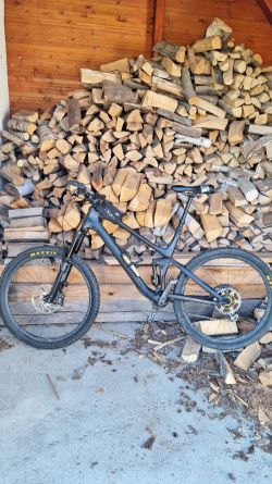 Prodám Canyon Spectral CF 9 ex váha 12,45Kg!