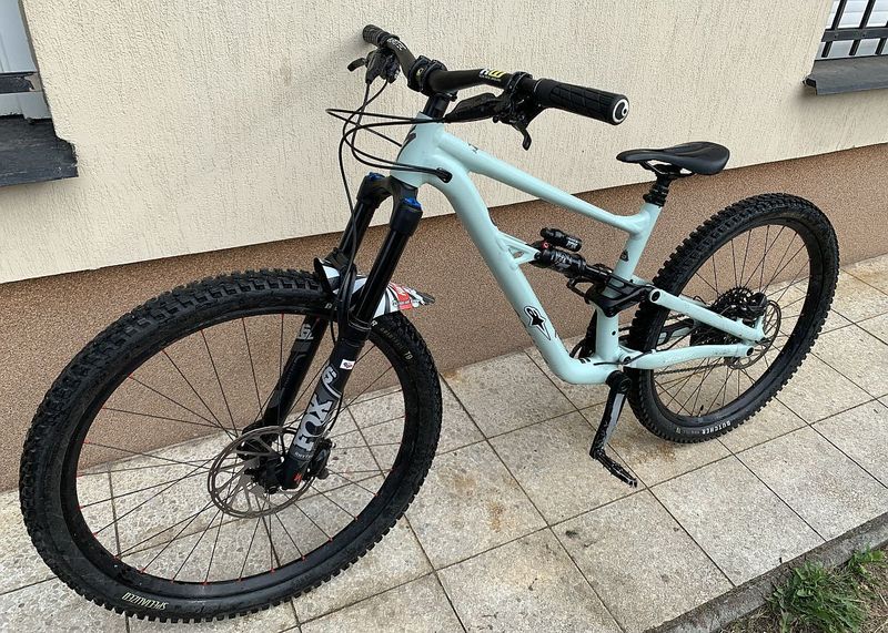 Prodám zánovní Specialized Status 160 mullet vel.M