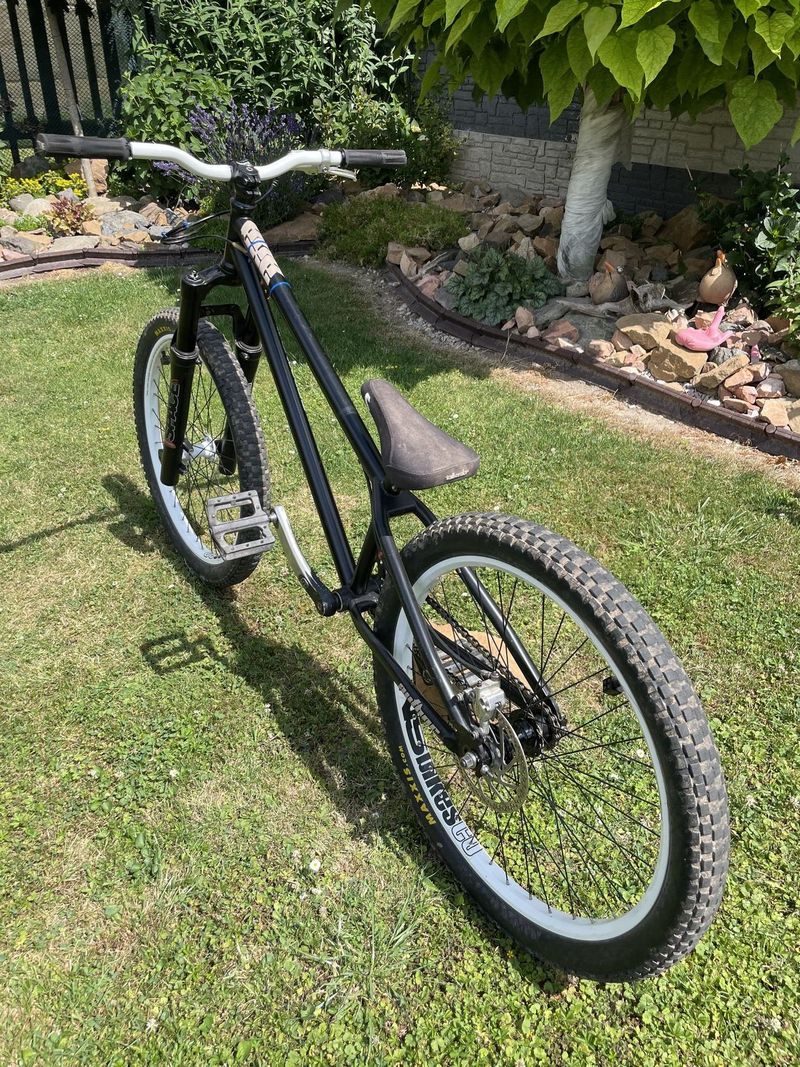Dirtové kolo Agang exe