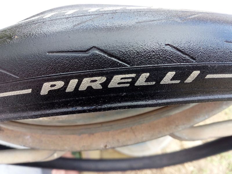 PIRELLI pláště