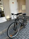 GT Nomad – pohodlné trekové kolo, rám 15", Shimano Acera