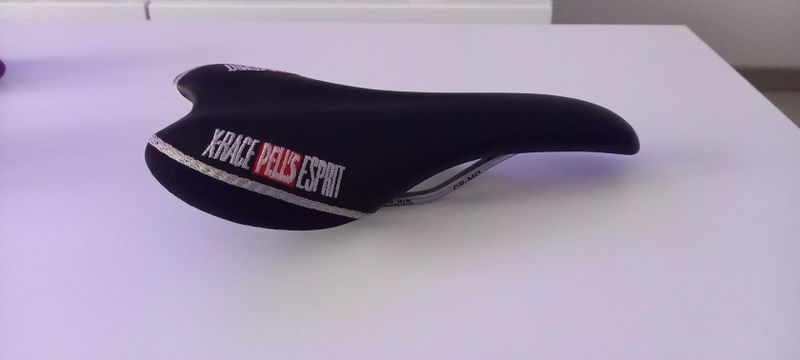 Pells Unisex hardtail