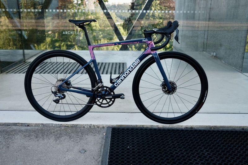 Cannondale SuperSix EVO x Rapha – limitovaná edice, rychle kolo v super stavu