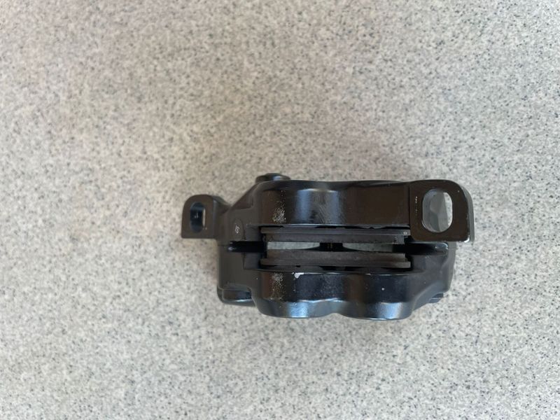 Shimano BR-MT420 4 pístek