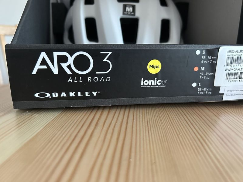 Oakley ARO3 Allroad