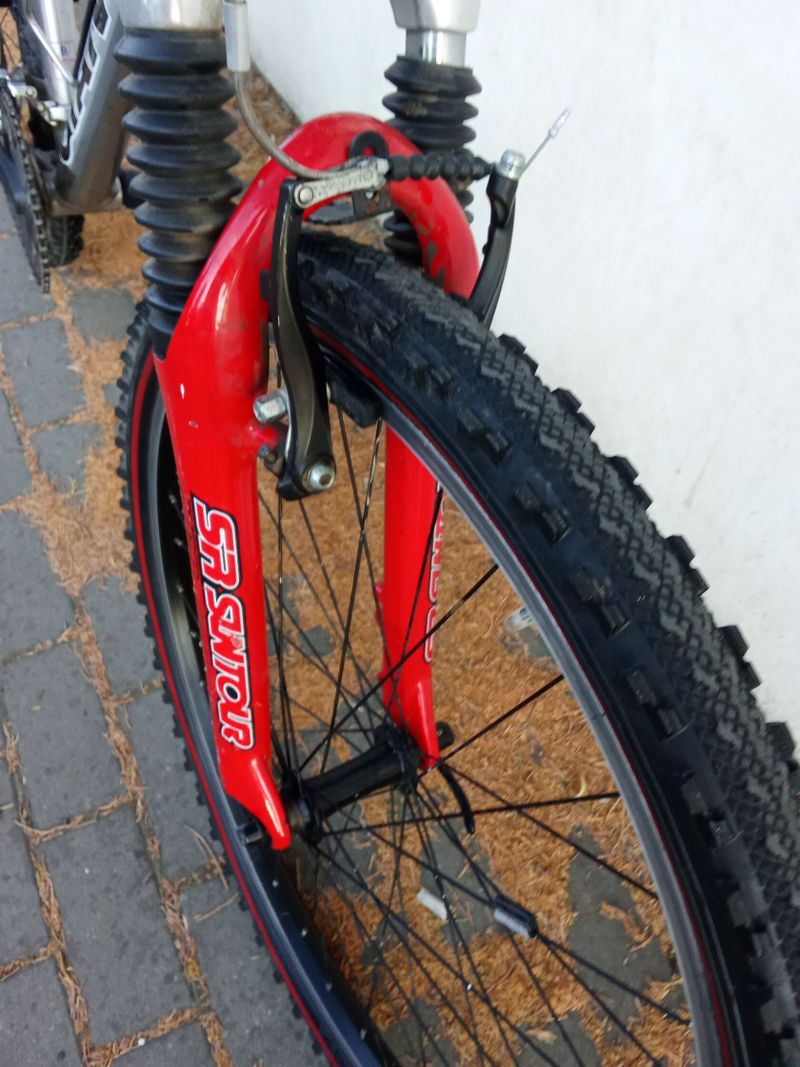 Horské kolo Giant. velikost L. shimano Deore 