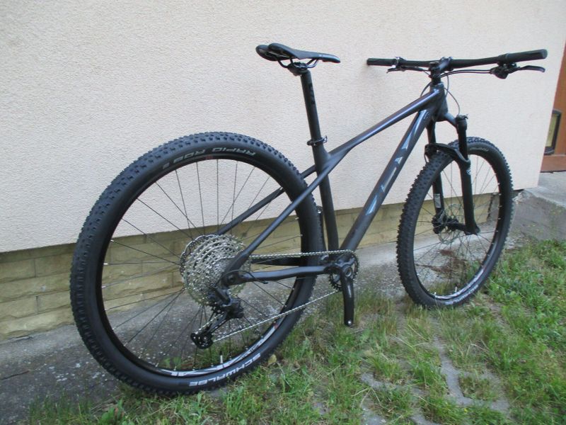 Nové 29"kolo na rámu MRX ER25 chameleon 17,5", Deore1x12, vzduch. vidlice Manitou Markhor, pevné osy