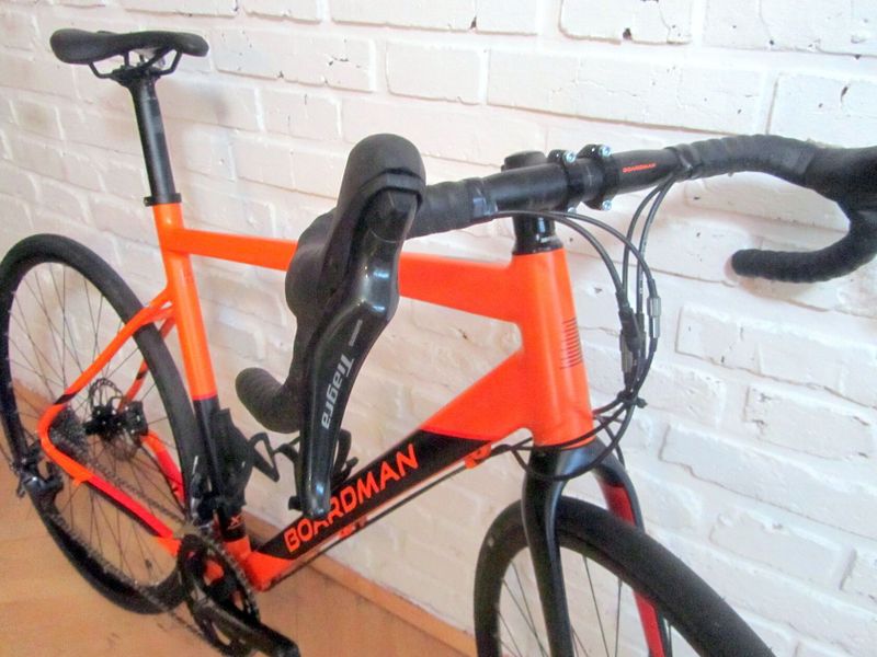 BOARDMAN ADV 8.9 na Shimano TIAGRA, 56cm. super stav