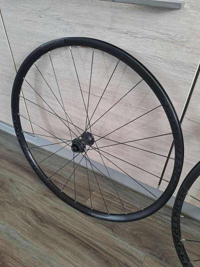 Kola Bontrager Paradigm