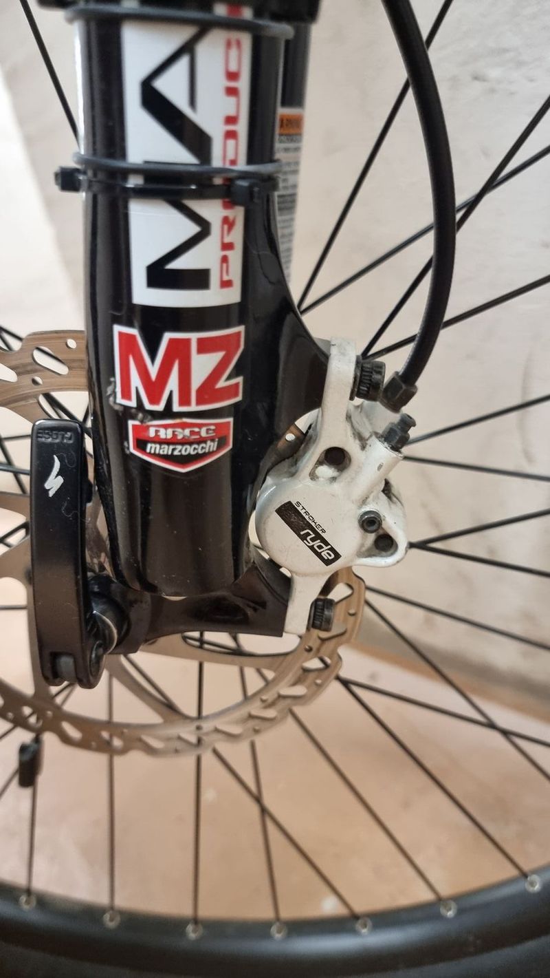 Dámské, Specialized Hardrock pro