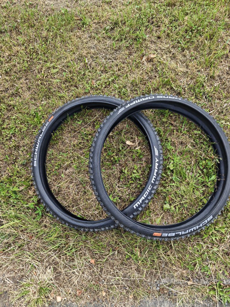 Prodám pláště na kolo Schwalbe Magic Mary + Hans Dampf (nové)