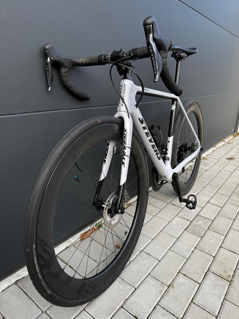 Stevens Comet disc carbon DI2