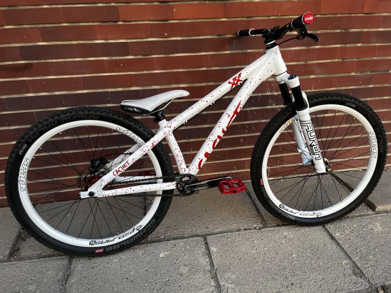 Cachet custom dětský dirt jump