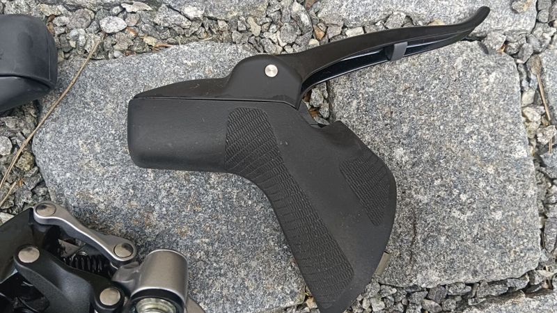 gravel sada SRAM 1x11 přehazovačka SRAM Rival 11 Type 3.0 a páky SRAM APEX HydroR