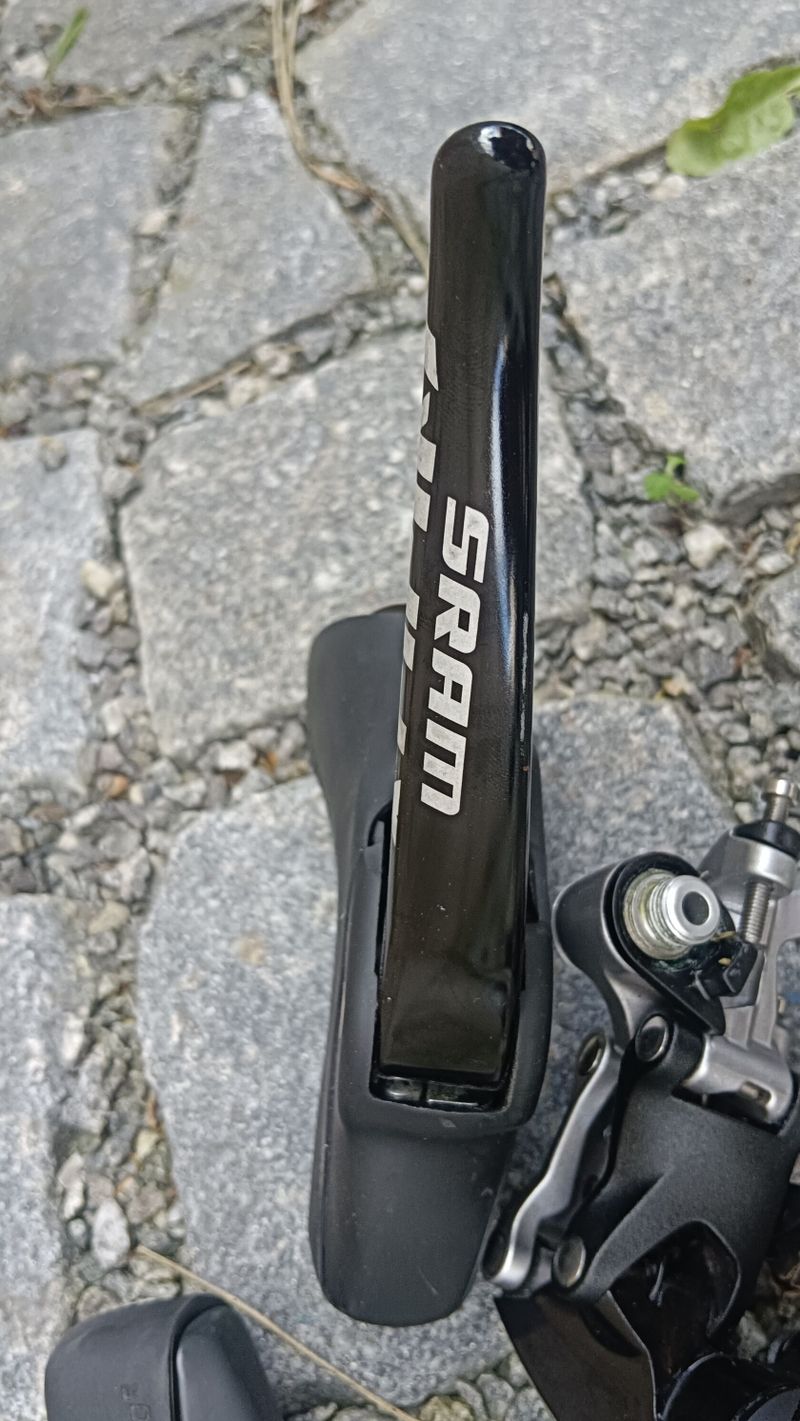 gravel sada SRAM 1x11 přehazovačka SRAM Rival 11 Type 3.0 a páky SRAM APEX HydroR