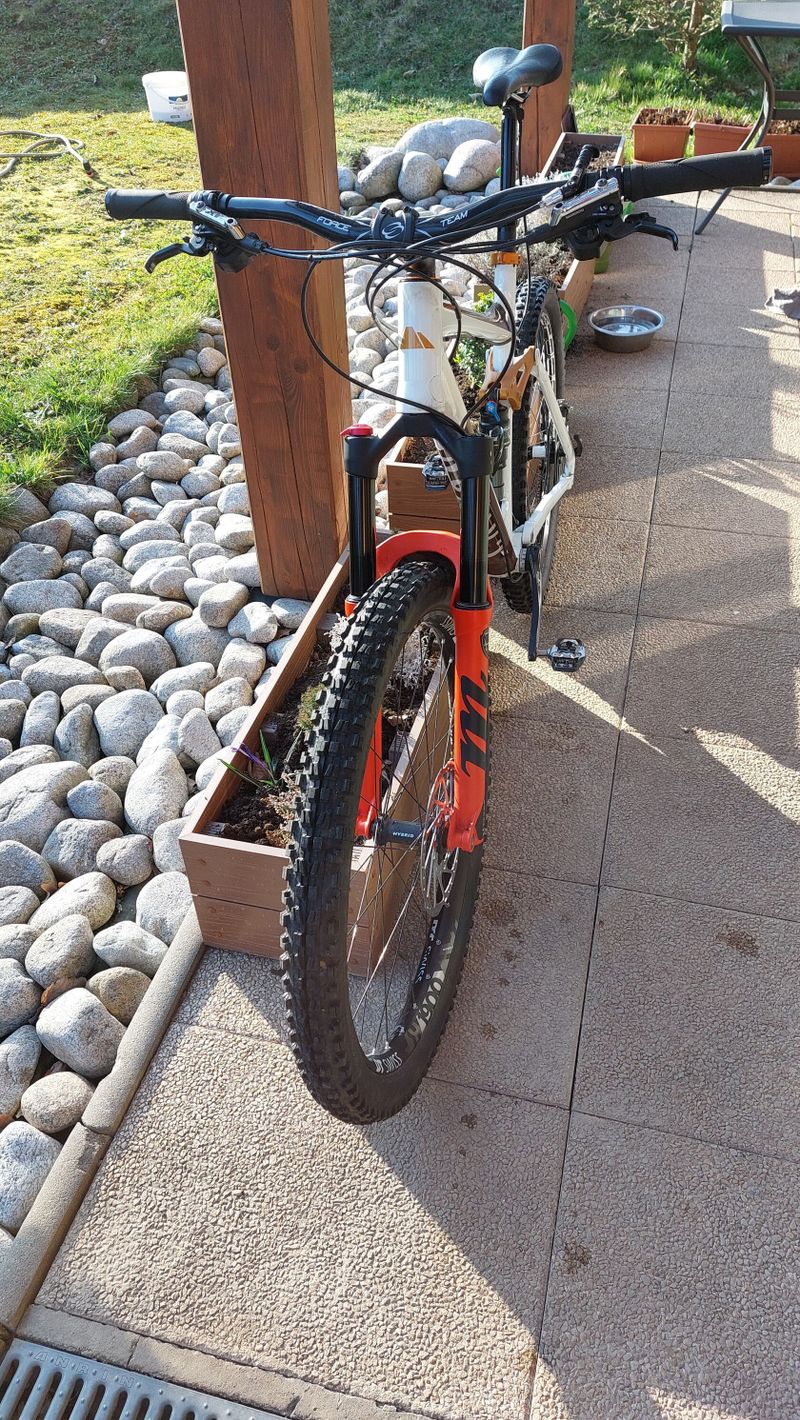 Celoodpružené kolo Canyon Nerve AM mullet 27,5 / 26", vel. L 