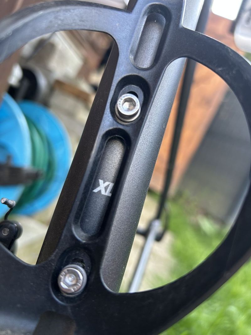 Silniční kolo B TWIN SHIMANO 105 Carbon Mavic Aksium