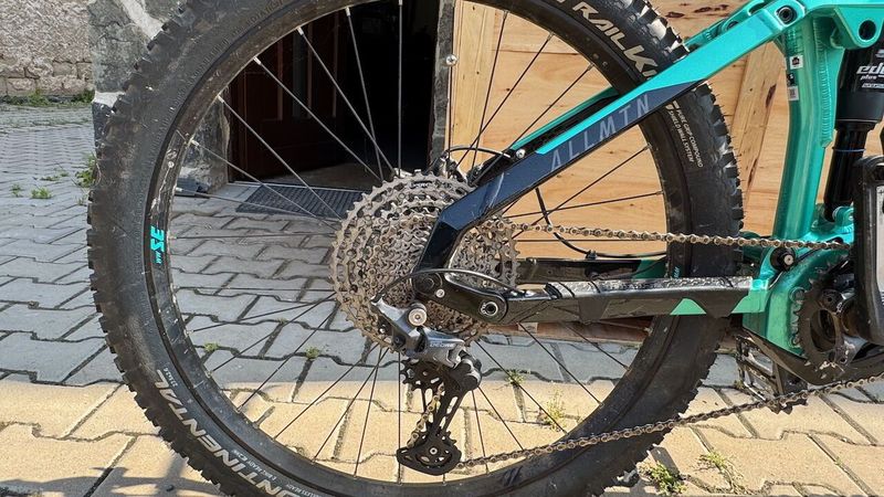 HAIBIKE ALLMTN 1 (nové, najeto jen 273 km)