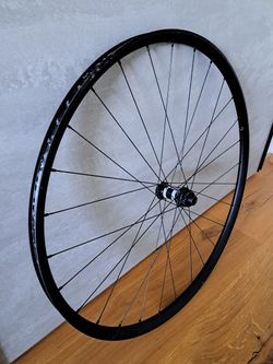 Přední zapletené kolo DT Swiss XR 361 / náboj DT Swiss 350 – 29"