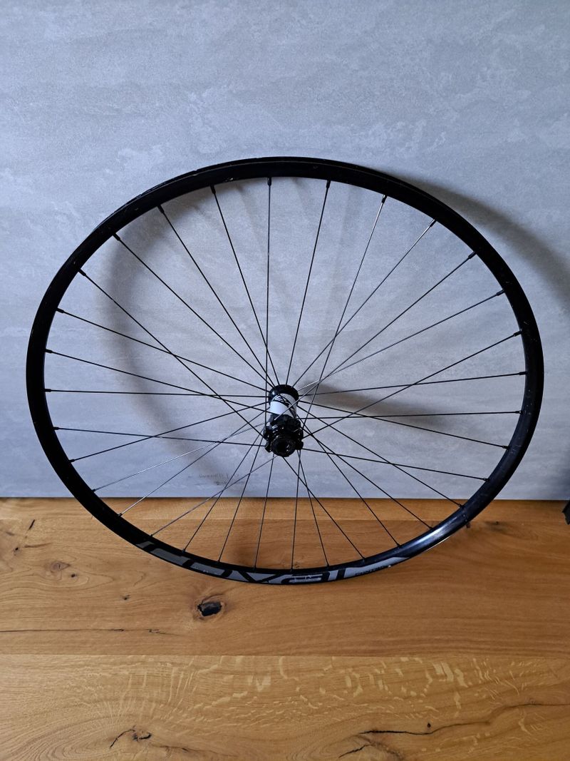 Přední zapletené kolo DT Swiss XR 361 / náboj DT Swiss 350 – 29"