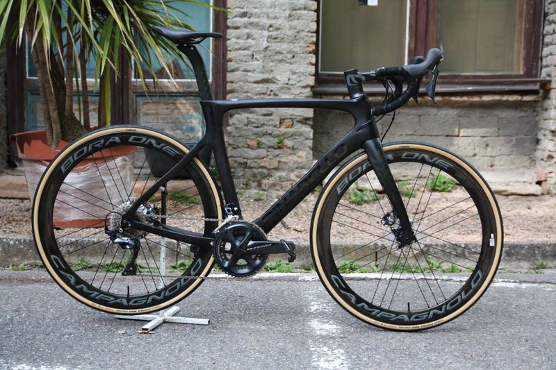 Pinarello Prince Disk vel. 54 | Shimano Ultegra R8100 | Campagnolo Bora One 50 | stav NOVÉHO kola