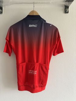 Dres Redbull