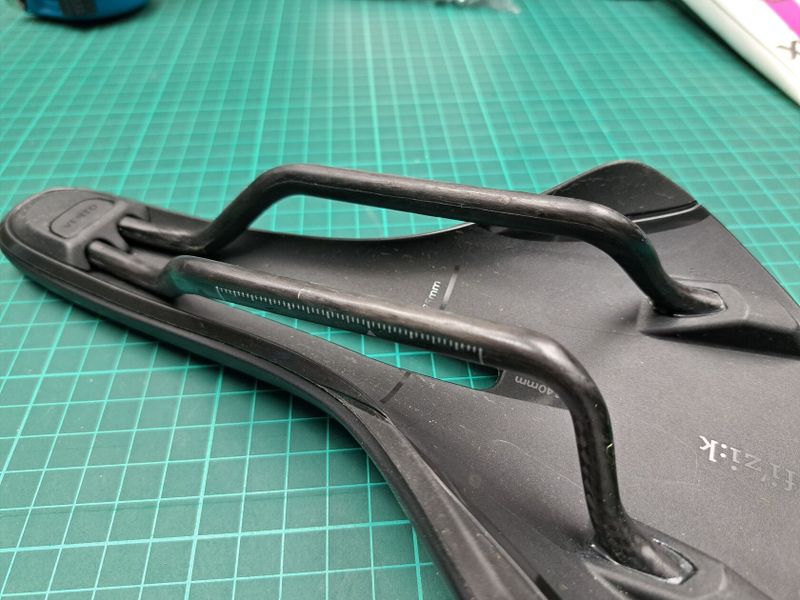Sedlo Fizik Antares R1 140mm, pouze vyzkoušené