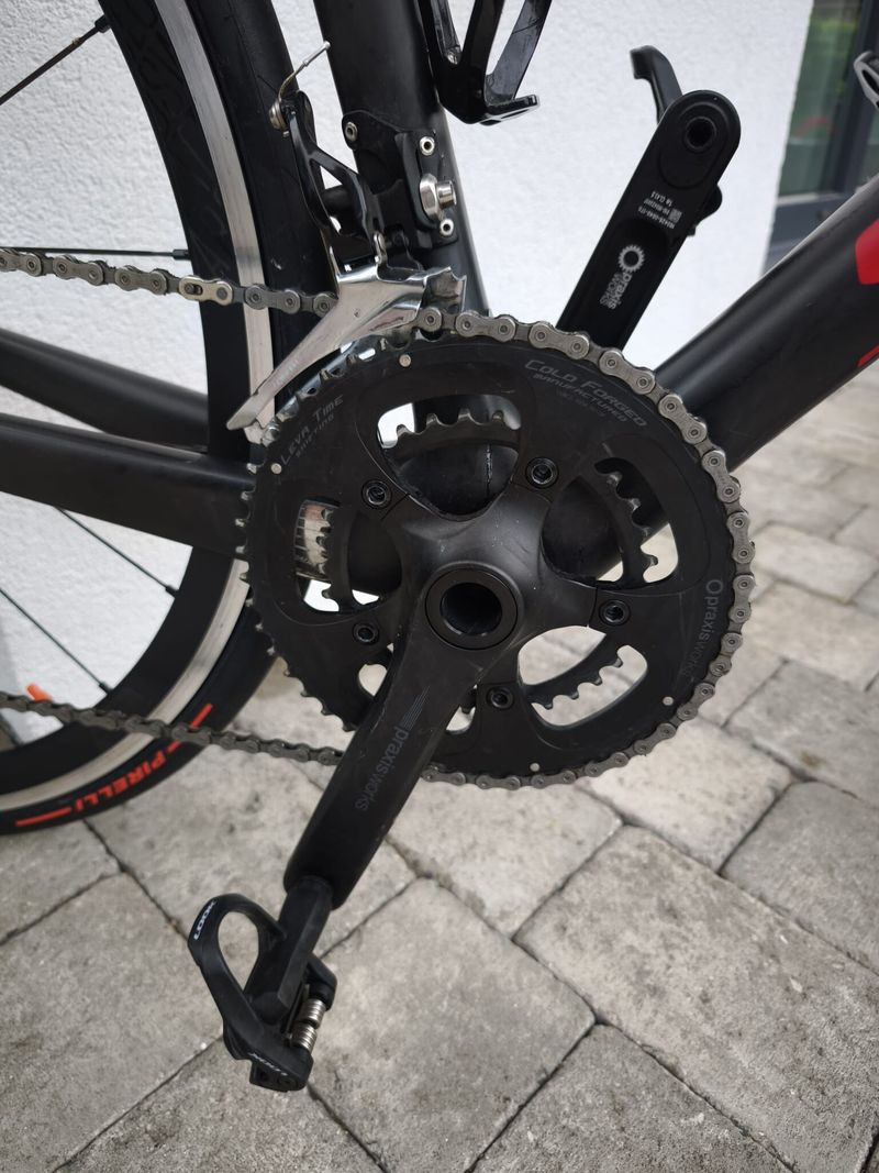 Prodám silniční kolo SPECIALIZED carbon
