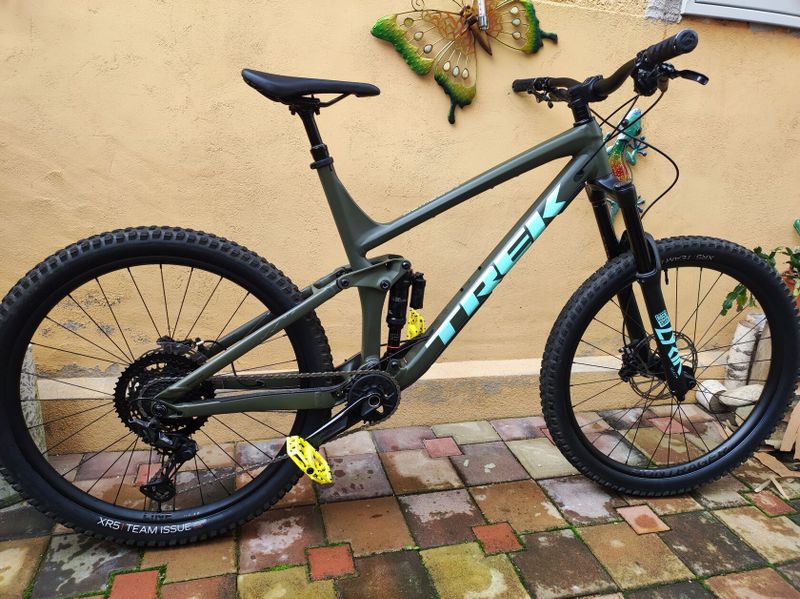 Trek Remedy 8 - matně zelená 