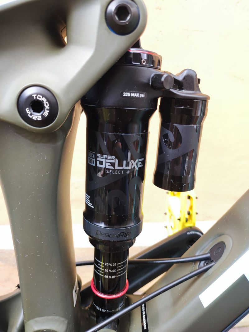 Trek Remedy 8 - matně zelená 