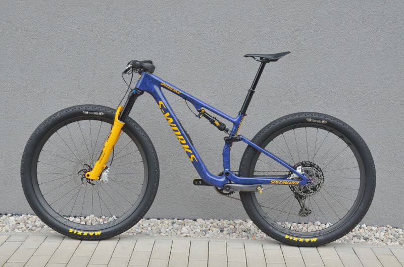 Prodám SPECIALIZED S-Works Epic 8, OHLINS, CeramicSpeed,