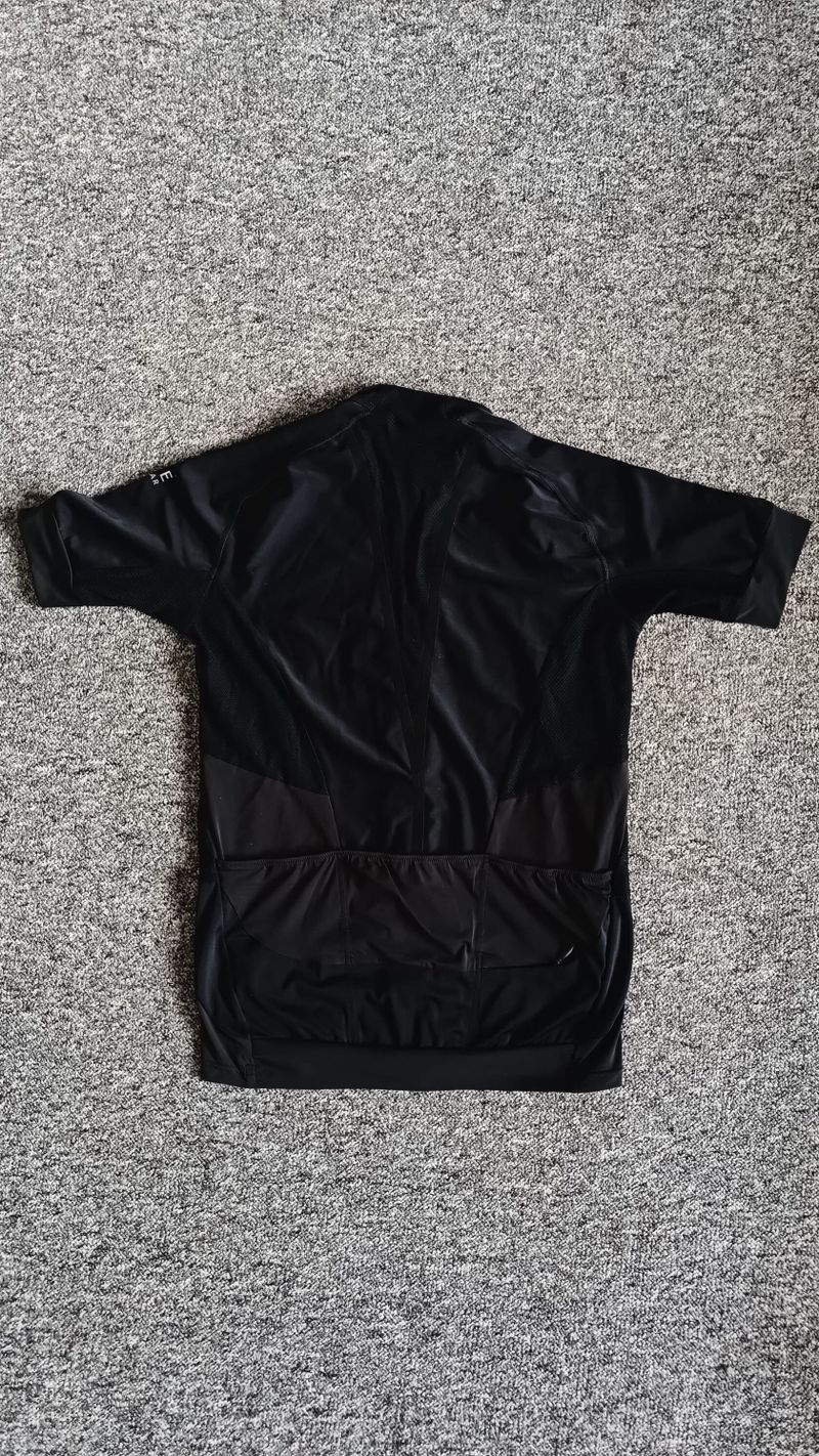 PRODÁM CYKLISTICKÉ DRESY