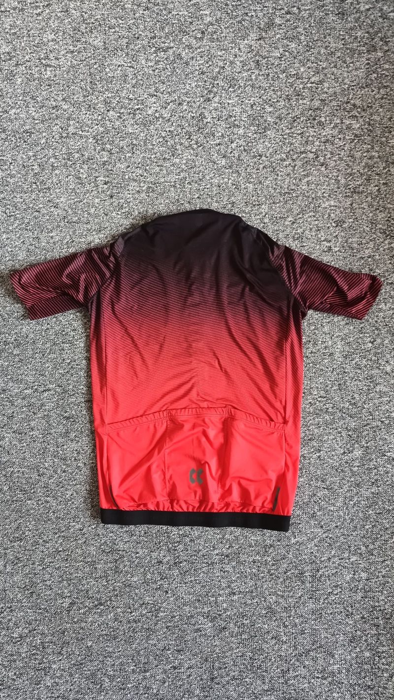 PRODÁM CYKLISTICKÉ DRESY