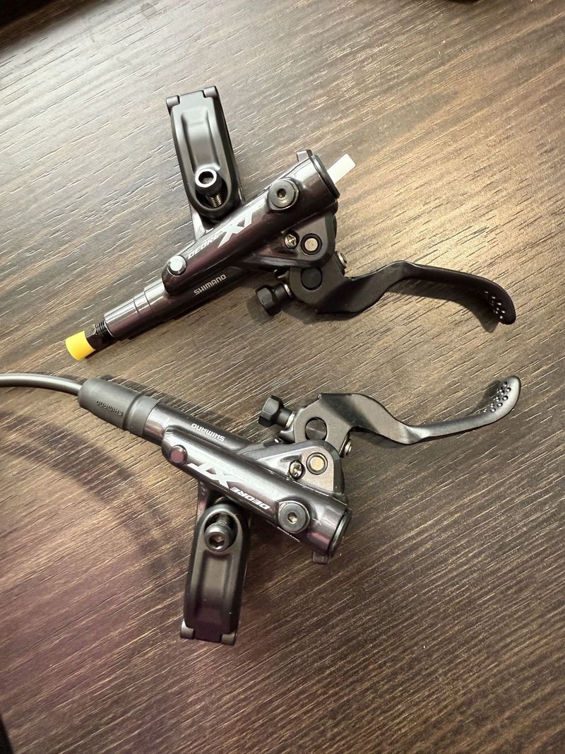 Brzdy Shimano Deore XT BR-8100 pár