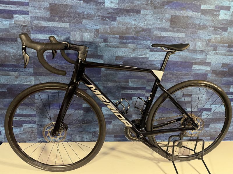 Rozvoz po ČR - Merida 2024 - Scultura 6000 elektrické řaz. 2x12 - vel. M pro 175-181cm (kolo č.75)