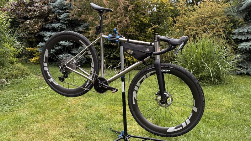 Titanova gravel ramova sada Merit vel. L